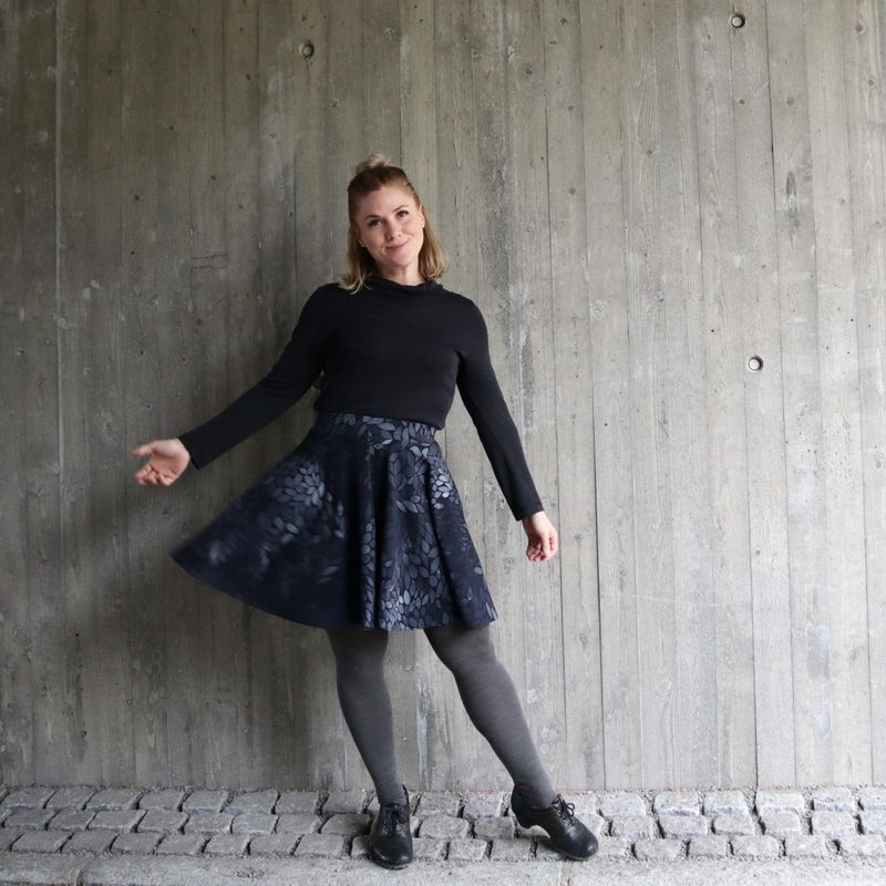 Sol Sirkelskjørt (86-164 + XS-4XL) - Ida Victoria