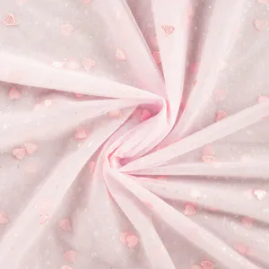 Hovedbilde Hjertefin Rose - Brodert Tyll