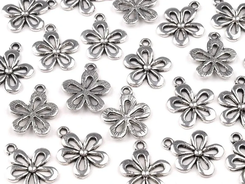 Daisy Charm S&oslash;lv - 15mm&nbsp;x 18mm